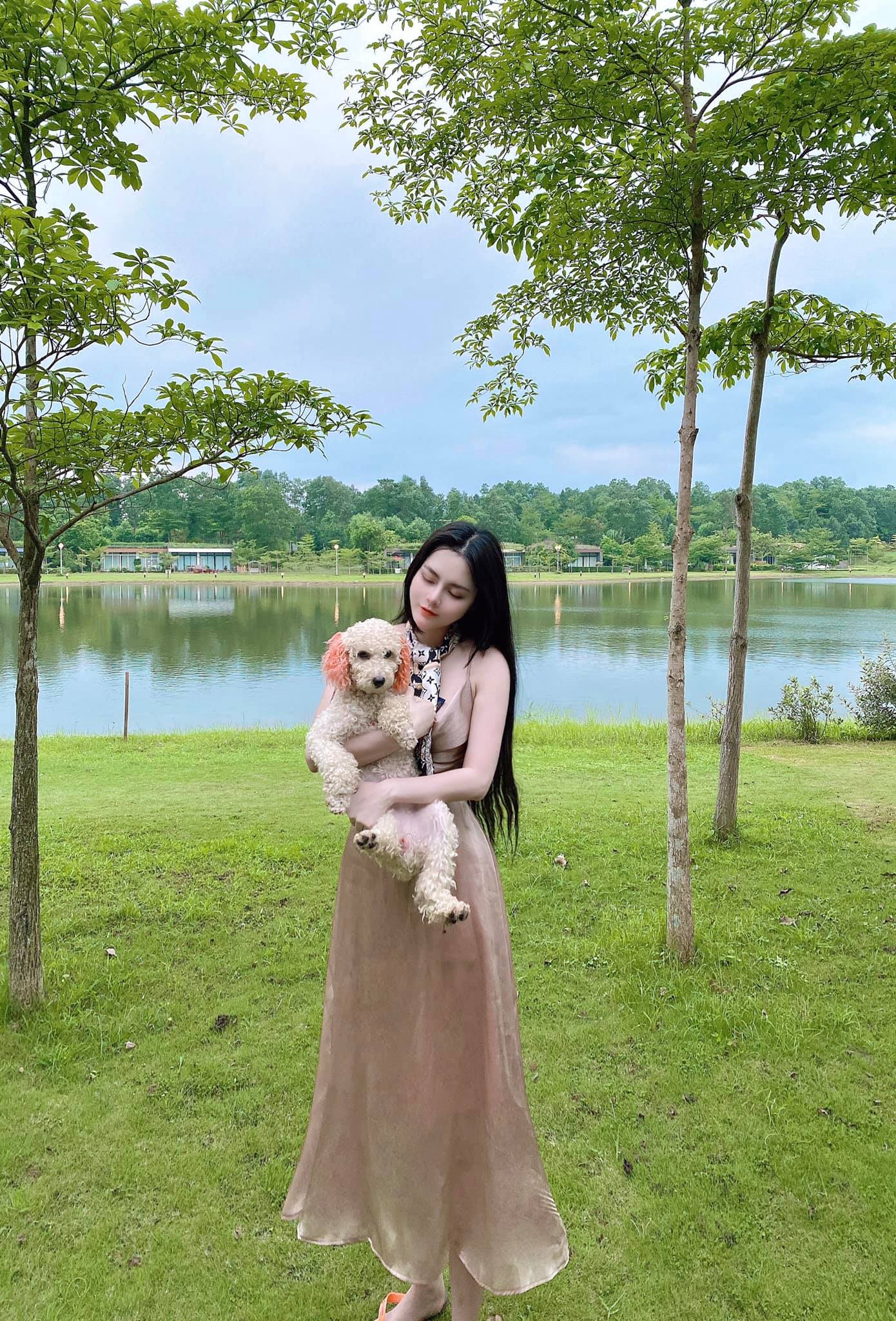Từng bỏ thi Hoa hậu Hoàn vũ hot girl Tuyên Quang giờ ra sao