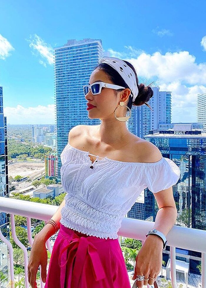 Năm 2018, Phạm Hương bất ngờ rút khỏi showbiz để sang Mỹ định cư.