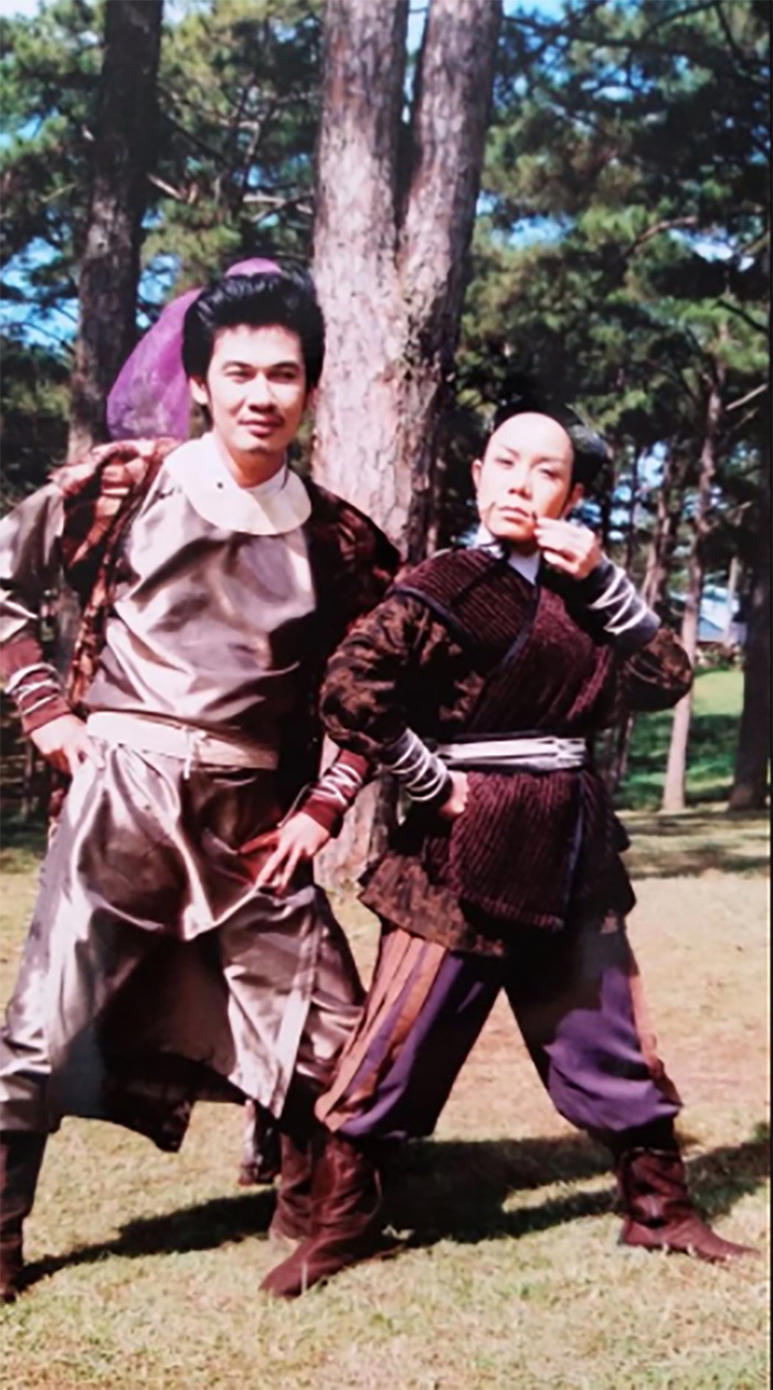 Hình ảnh Tiết Cương và Việt Hương trong một MV từ khá lâu.