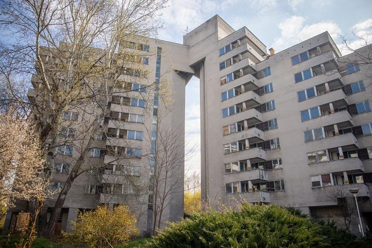 Tòa nhà của Nga bị giới chức Ba Lan thu giữ hôm 11/4. Ảnh: Rafal Trzaskowski/ Twitter