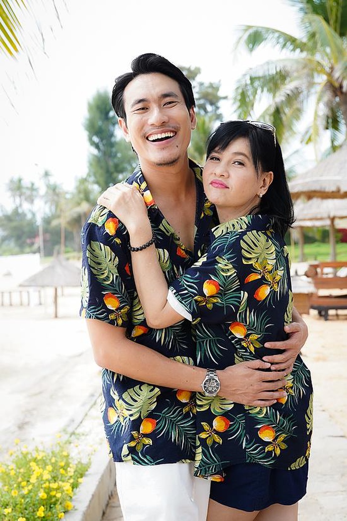 Hình ảnh Kiều Minh Tuấn và Cát Phượng