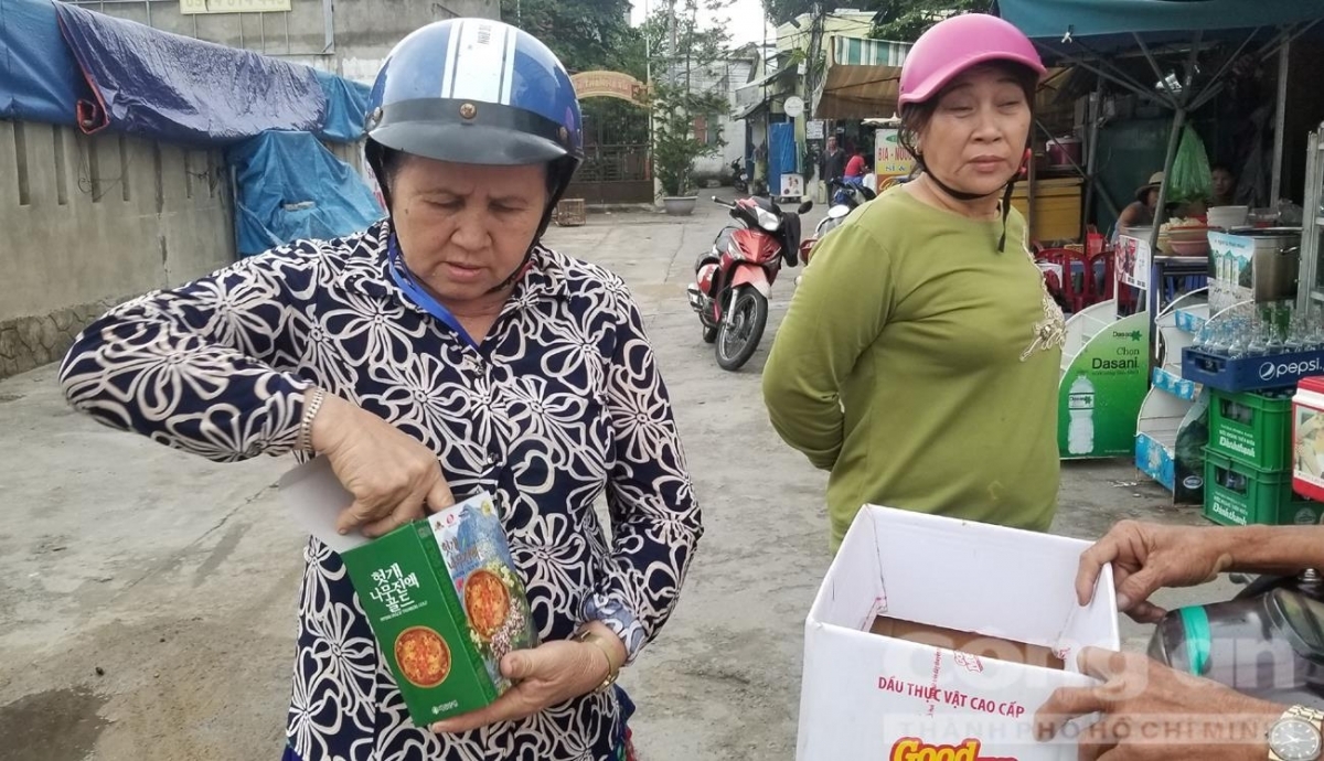 Người cao tuổi nhận ra bị lừa thì đã muộn.