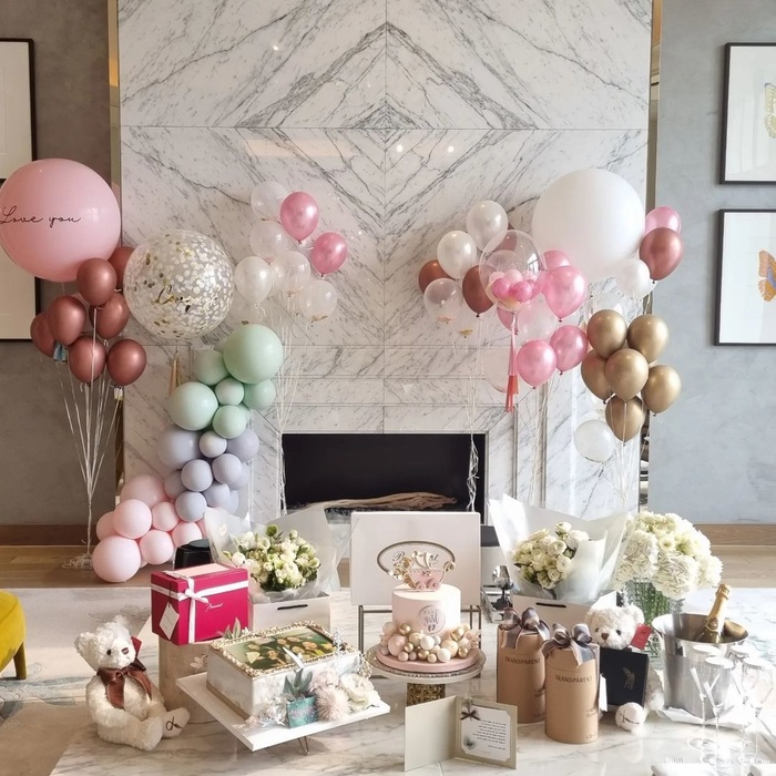 Có thể thấy hội bạn thân đã dành rất nhiều tâm huyết để tổ chức bữa tiệc mừng tin vui của hai người đẹp