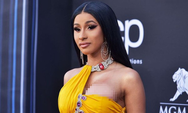 Cardi B được bồi thường tổn thất tinh thần