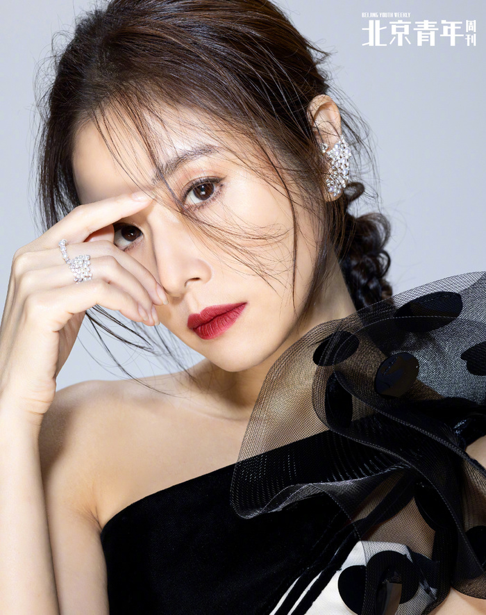 Lâm Tâm Như ngày càng nhuận sắc và trở nên rạng rỡ hơn bao giờ hết