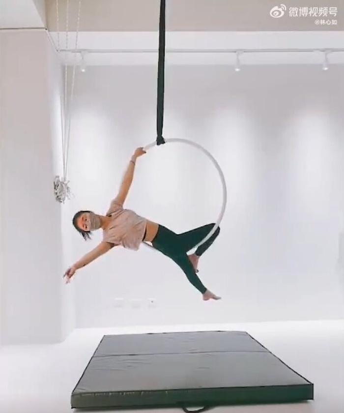 Người đẹp còn không ngần ngại 