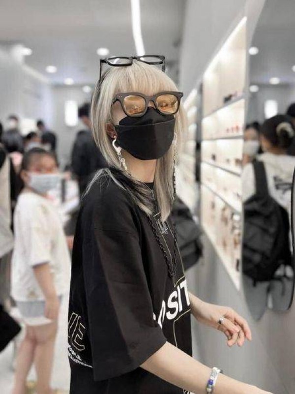 Hy vọng trong tương lai, Hot TikToker 9x này vẫn sẽ tiếp tục giữ vững được phong độ và gặt hái được nhiều thành công hơn nữa trong sự nghiệp.