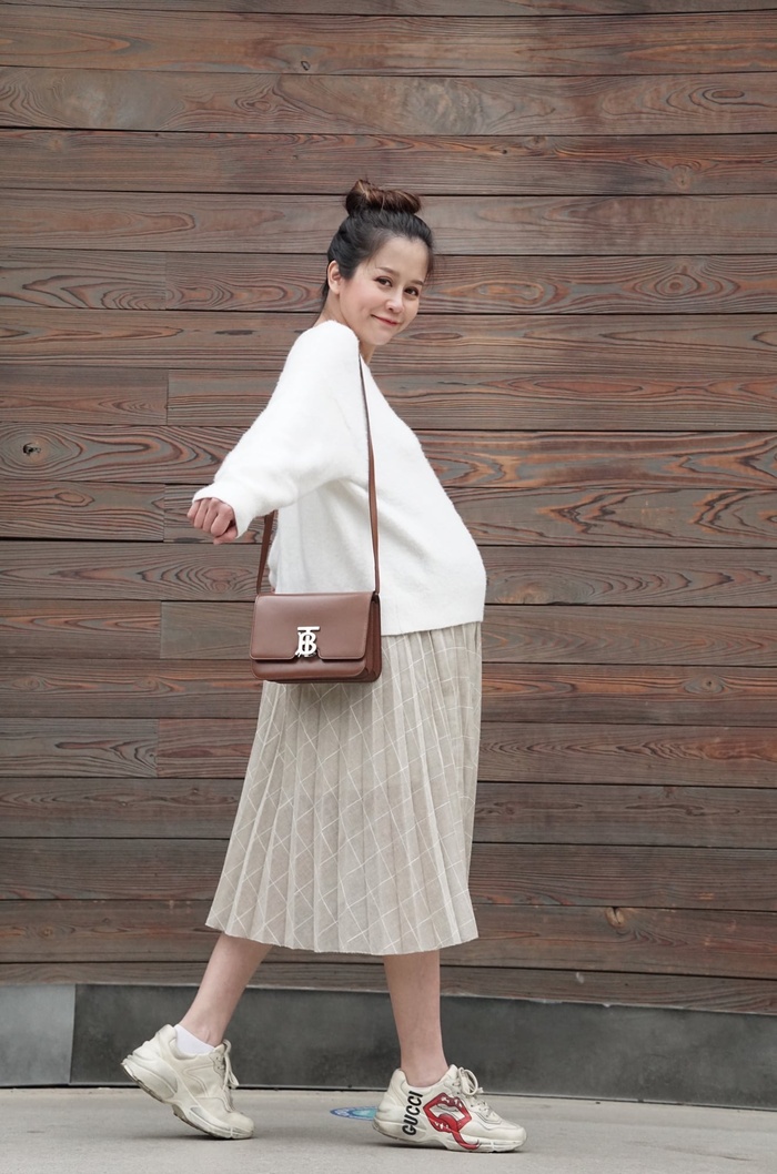 Từ khi công khai mang bầu, An Nguy trở nên vui vẻ và cởi mở hơn trên mạng xã hội