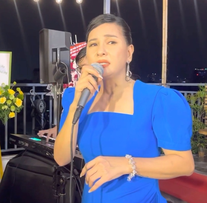 Cát Phượng tại sự kiện.