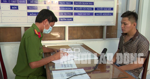 Trần Võ Công Minh tại cơ quan công an. Ảnh: TRỌNG TÍN