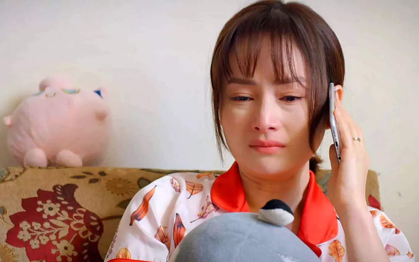 Khánh là nhân vật đang nhận nhiều thương cảm của khán giả. Nhiều người nói vui 'Thương ngày nắng về' nên đổi tên thành 'Sống chung với mẹ và chị chồng' bởi nhân vật Khánh do Lan Phương đảm nhiệm quá khổ. 