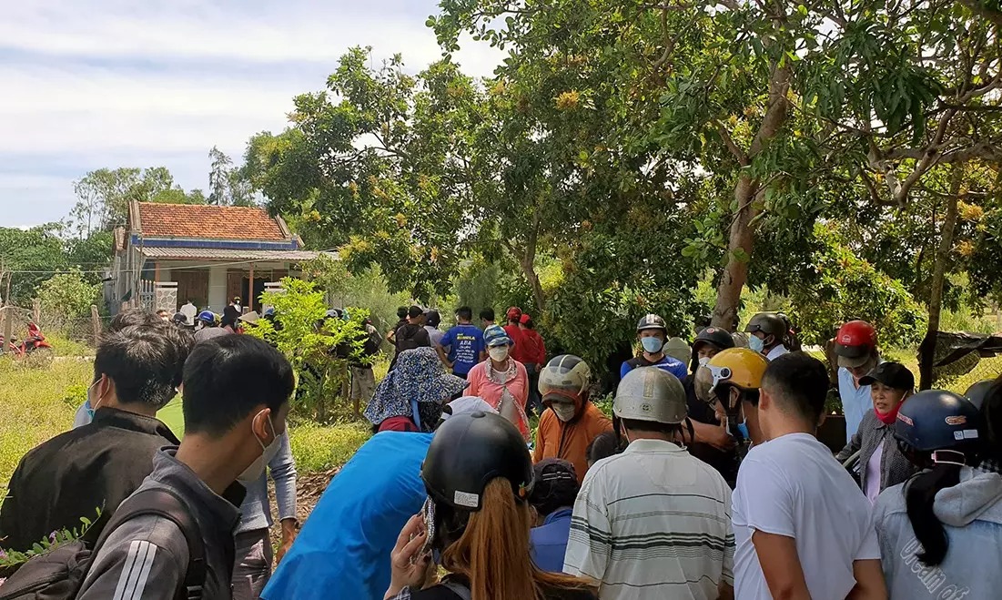 Hiện trường nơi 3 người trong một gia đình ở thị xã Đông Hòa, bị sát hại