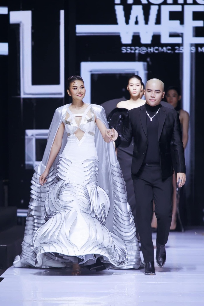 Với thần thái đỉnh cao, 