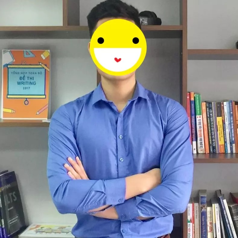 L. là thầy giáo tiếng Anh khá nổi tiếng.