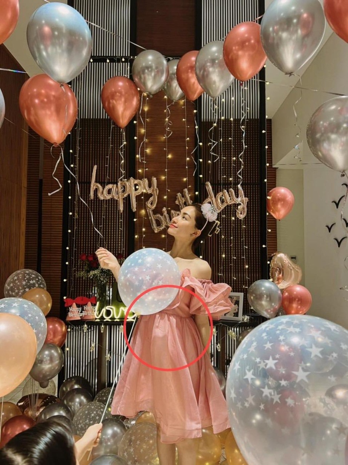Hình ảnh mới nhất của Hoà Minzy trong tiệc sinh nhật.