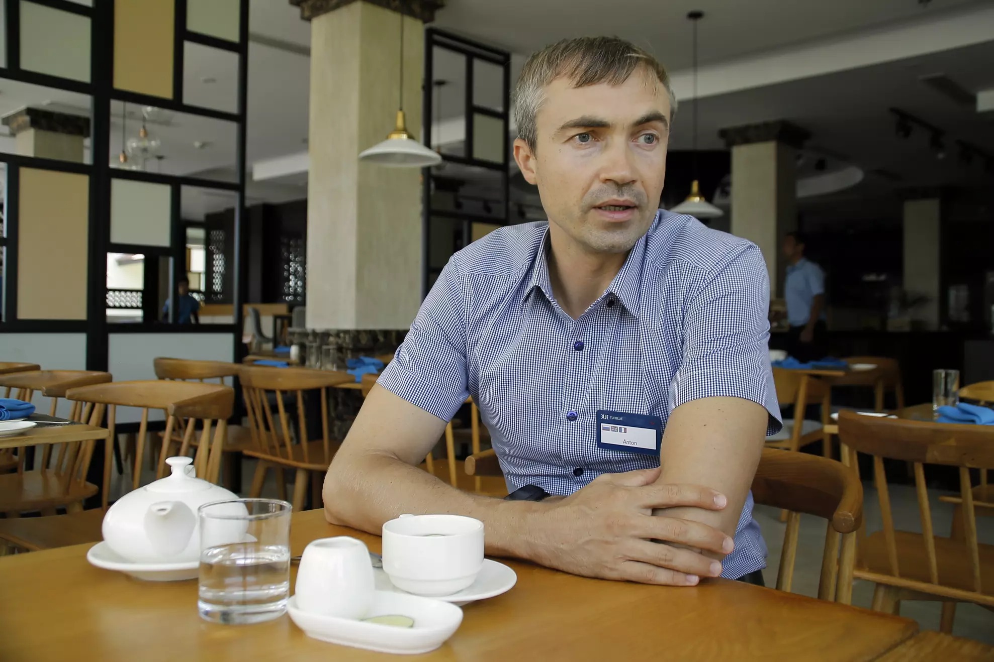 Ông Anton Besbalov cho biết TUI BLUE Nam Hoi đang gặp khó khăn trong tuyển dụng nhân viên