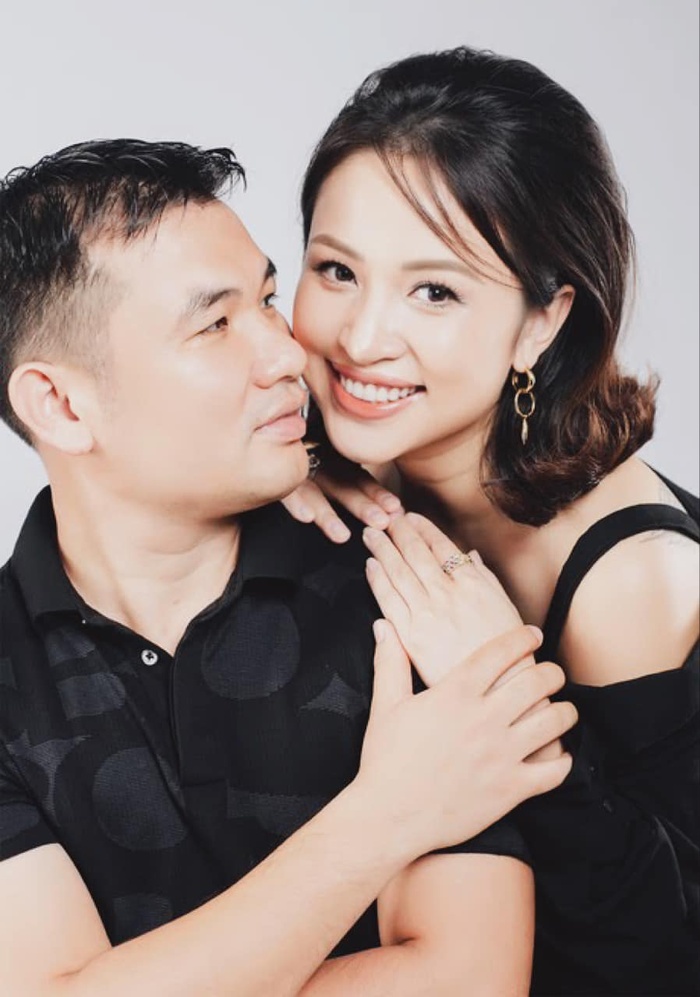 Vân Hugo đã tìm được bến đỗ hạnh phúc bên chồng.