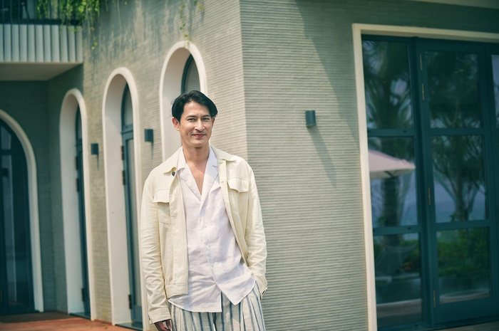 Nhờ có hậu phương vững chắc từ bà xã, nam diễn viên luôn tập trung và hết mình với công việc