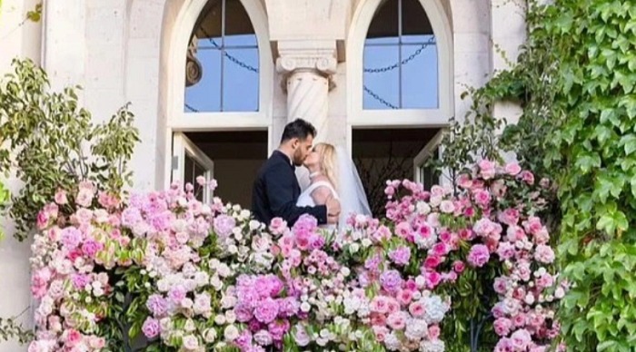 Britney Spears cùng hôn phu Sam Asghari tại lễ cưới hôm 9/6.