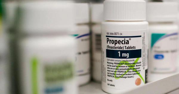 Thuốc trị hói đầu Propecia bị nghi ngờ có tác dụng phụ ít gặp nhưng nguy hiểm, bao gồm rối loạn chức năng tình dục dai dằng và trầm cảm dẫn đến tự tử - Ảnh: REUTERS