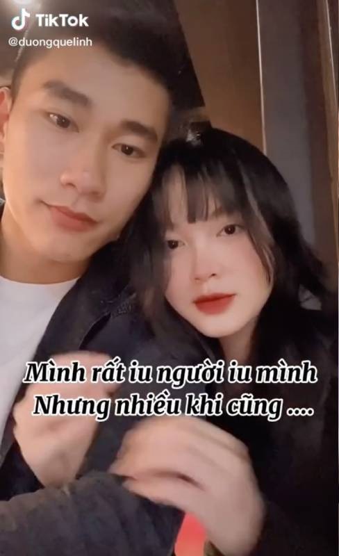 Nhâm Mạnh Dũng có chuyện tình đẹp với bạn gái hot girl cùng tuổi. Cặp đôi công khai tình cảm vào tháng 9/2020.