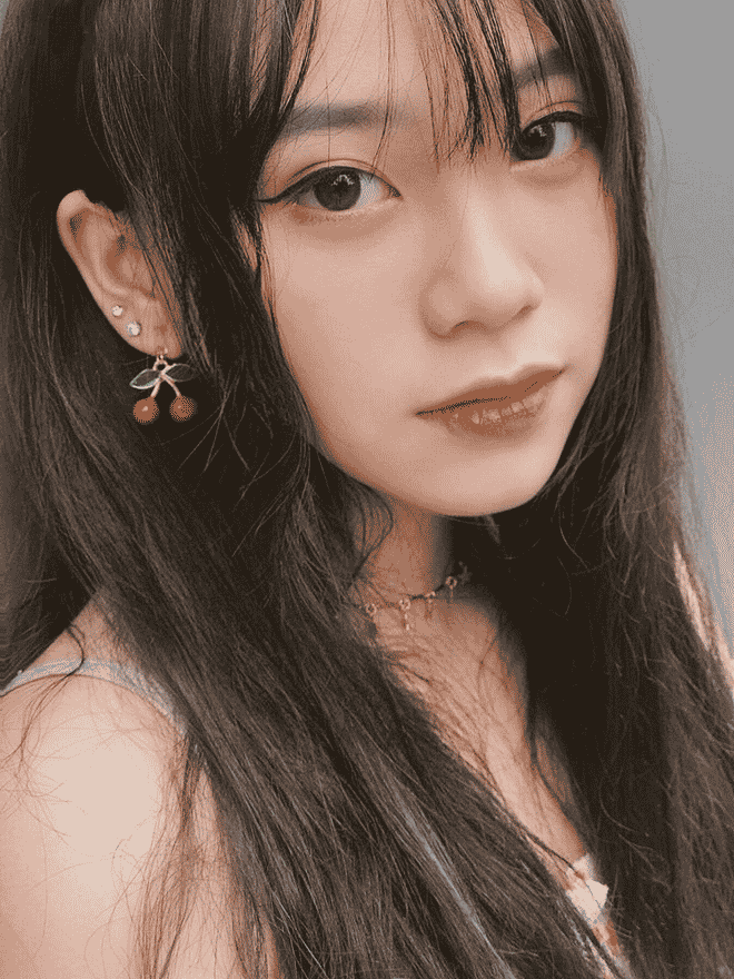 Bởi vậy, chuyện em mặc đồ gợi cảm không có nghĩa là em chỉ đóng đinh với các trang phục đó đâu. Chỉ là một trải nghiệm thôi và em còn thử hàng loạt nhưng kiểu khác nữa đó