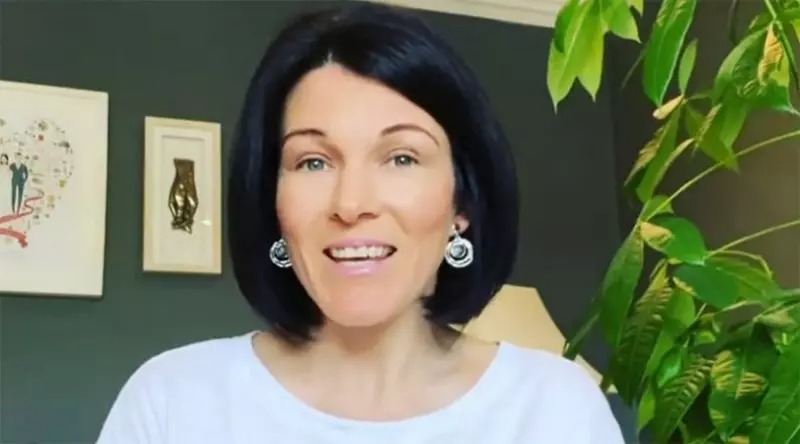 Chuyên gia dinh dưỡng Aislinn Cambridge