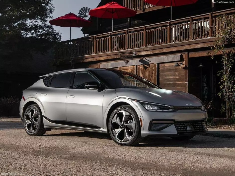 Kia EV6 hòa nhập xu thế xe điện đầy tiềm năng (Ảnh: Hot cars)