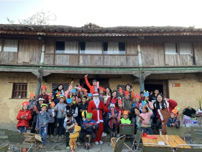 Tăng Vân Khanh đi tình nguyện tại Hà Giang