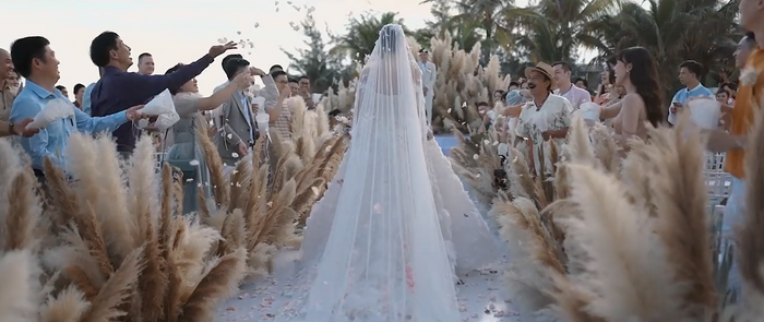 Nữ ca sĩ đã có những trải lòng về giai đoạn đầu cuộc hôn nhân.