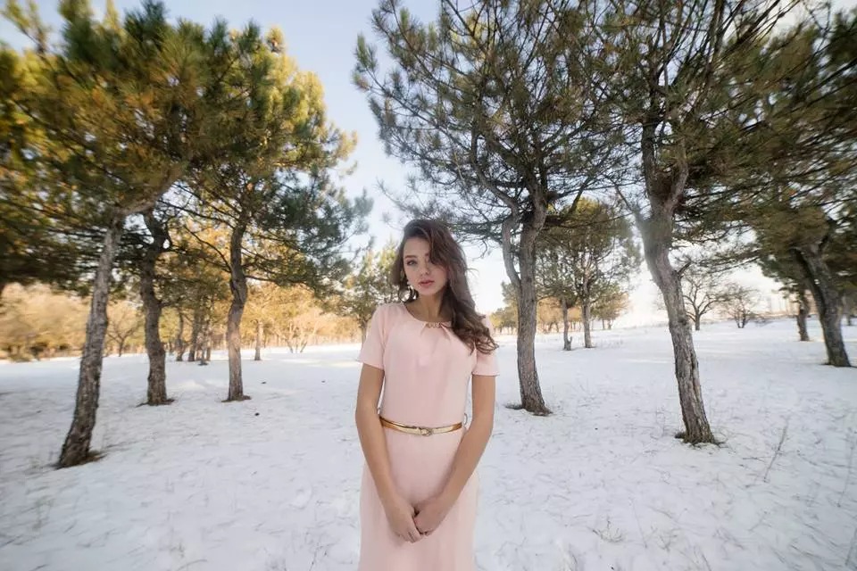 Còn đây là hình 10X cách đây 5 năm. So với hiện tại cô chẳng khác là bao. Có thể thấy ghi ấy gu thời trang của của vợ Bùi Tiến Dũng cũng rất 