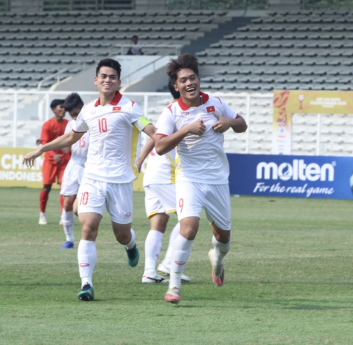 Quốc Việt đã có 4 bàn cho U19 Việt Nam. Ảnh: VFF