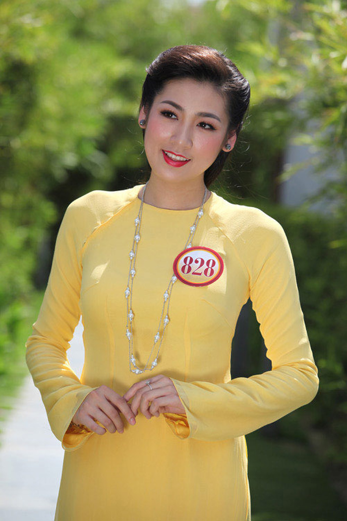 Hình ảnh Tú Anh trong cuộc thi Hoa hậu Việt Nam 2012.