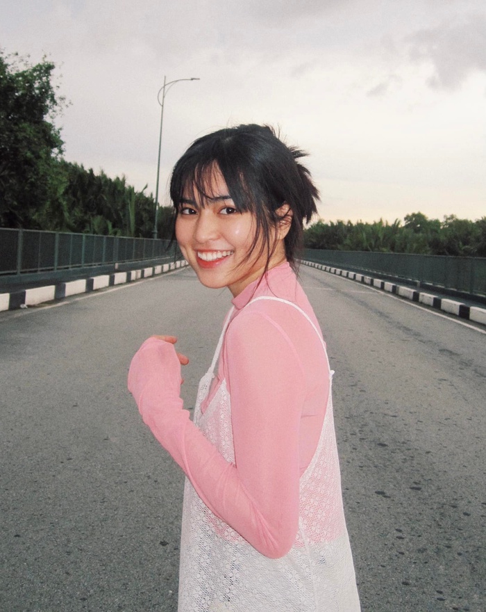 Khánh Vân cho biết hiện tại cô đang cố gắng trau dồi kỹ năng thông qua các lớp diễn xuất để có thể quay lại màn ảnh trong thời gian sớm nhất.