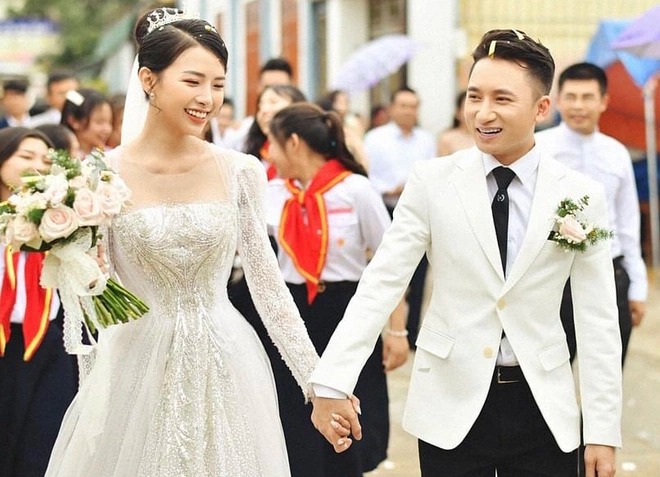 Phan Mạnh Quỳnh và Khánh Vy.