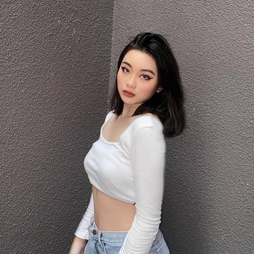 Là nữ rapper duy nhất lọt vào Chung kết Rap Việt mùa 2 nhưng Kellie cũng là cái tên ồn ào nhất.