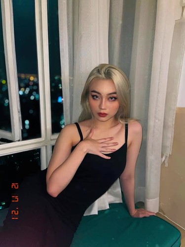 Cụ thể, khoảng tháng 3/2022, những hình ảnh được chính chủ đăng tải và khi lên sóng, Kellie luôn thu hút mọi người vì vẻ ngoài xinh đẹp, gợi cảm và tự tin.