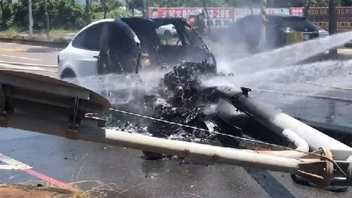 Hiện trường vụ tai nạn của Lâm Chí Dĩnh. 