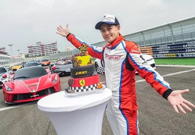 Tài tử được xác nhận không uống bia rượu, khả năng cao do lạc tay lái. 