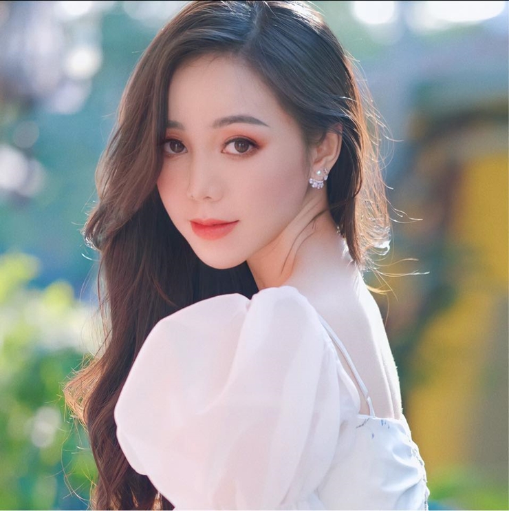 Từ một hot girl đóng phim sitcom, Quỳnh Kool giờ đây được biết đến như một diễn viên trẻ triển vọng.