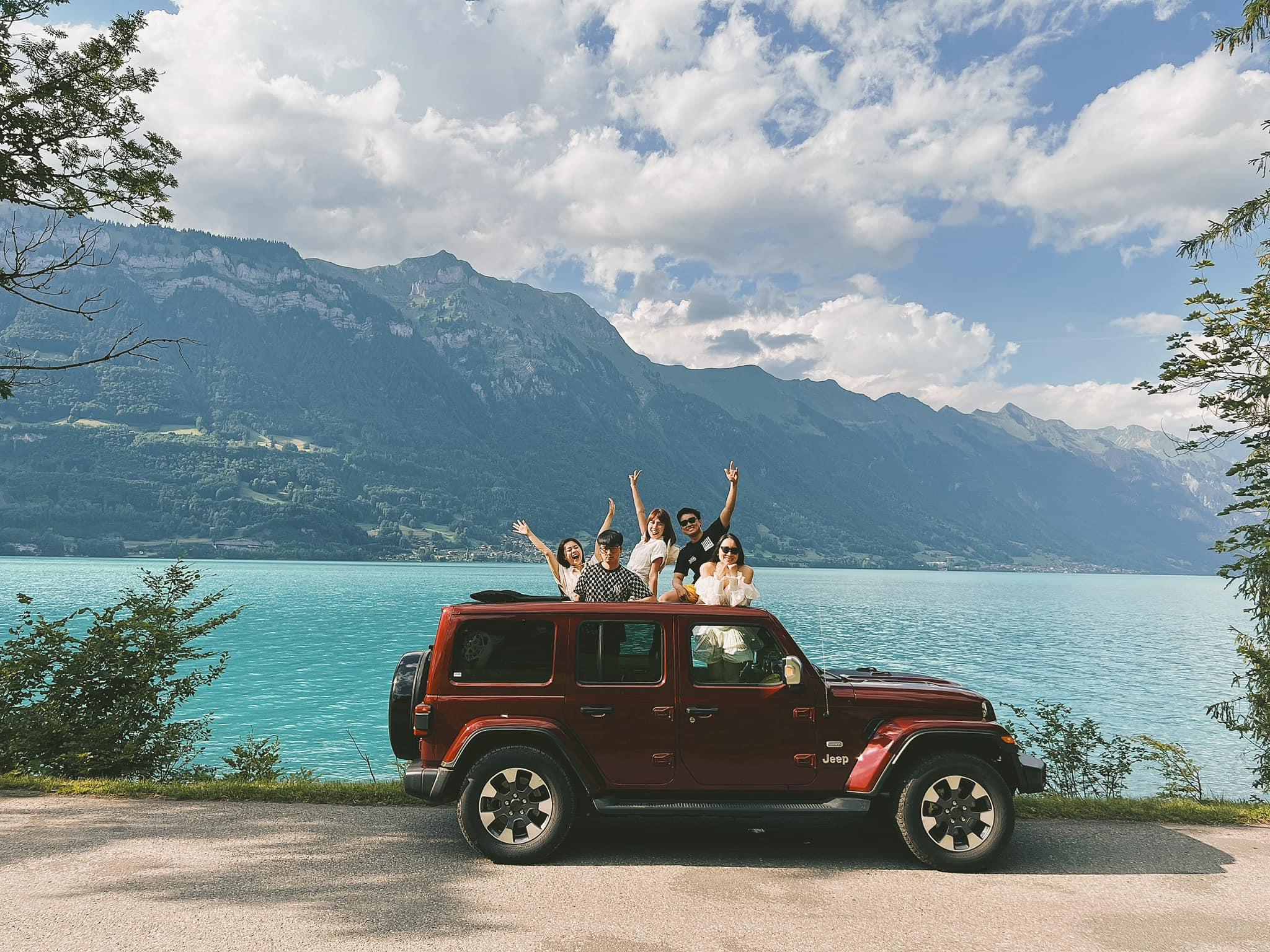 Cả nhóm thuê xe tự lái để di chuyển qua 10 quốc gia 