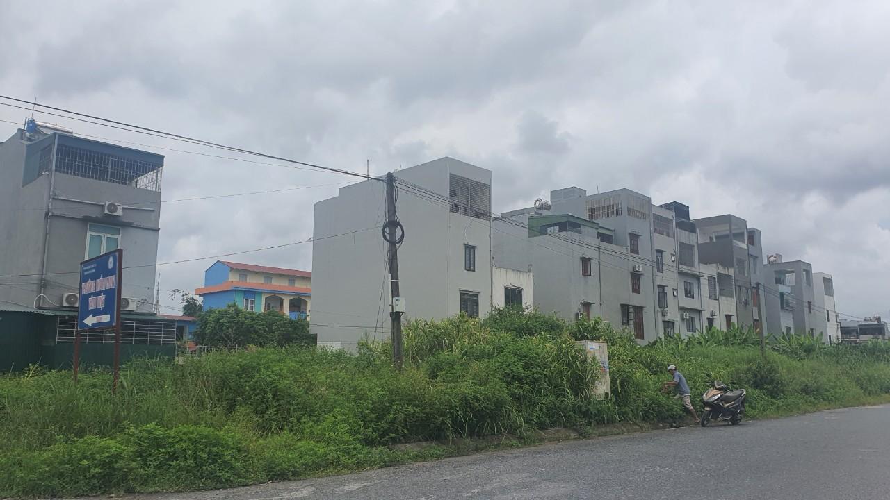 Mặc dù UBND tỉnh chấp thuận phương án giao đất cho các hộ dân từ năm 2011, nhưng không rõ vì lý do gì, TP Thái Bình vẫn chưa giao đất cho người mua.