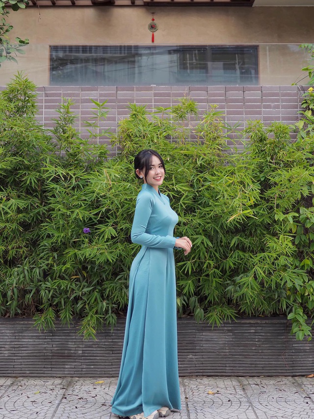 Trong quan điểm của Ngọc Yến, tình yêu không nhất thiết phải đặt ra bất cứ hình mẫu lý tưởng nào. Bởi vì khi đã yêu ai đó thì mọi hình mẫu ban đầu đều không còn quan trọng nữa.