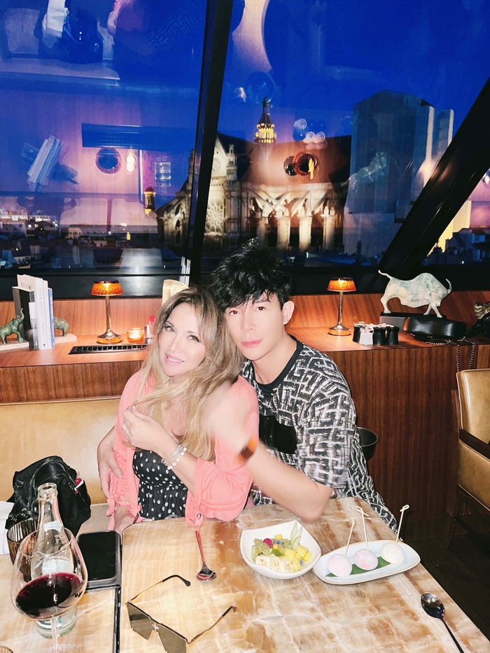 Nathan Lee hội ngộ người bạn thân thiết là nữ diva số 1 nước Pháp.