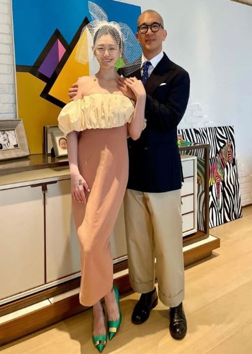 Từ Hy Viên âm thầm hậu thuẫn cho DJ Koo phát triển sự nghiệp tại Đài Loan. Cô đã dẫn chồng gặp gỡ nhiều nhà sản xuất. Ảnh: Dân Trí