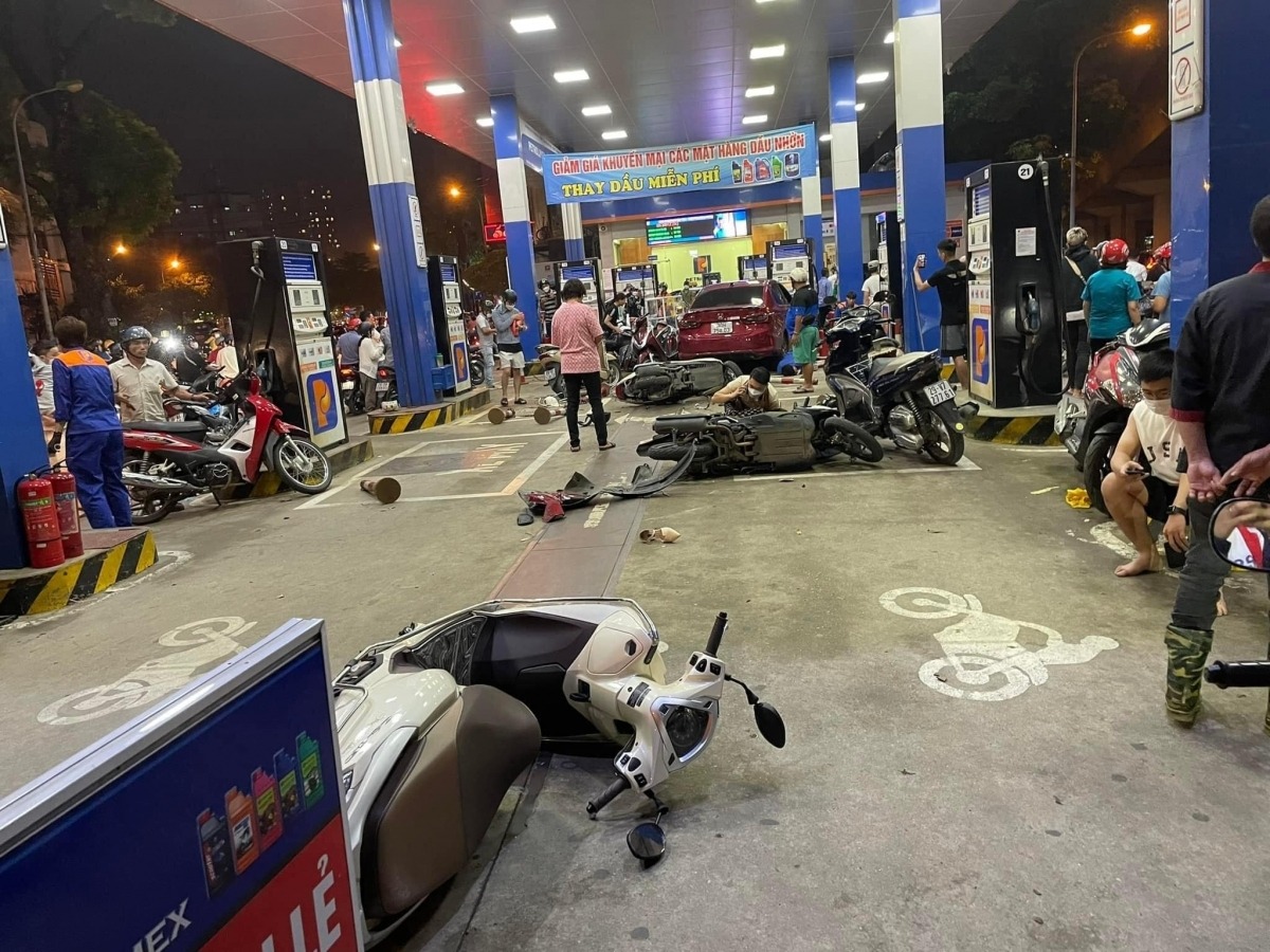 vi sao nhieu tai xe coi thuong phap luat, uong ruou bia van lai xe gay tai nan hinh anh 1