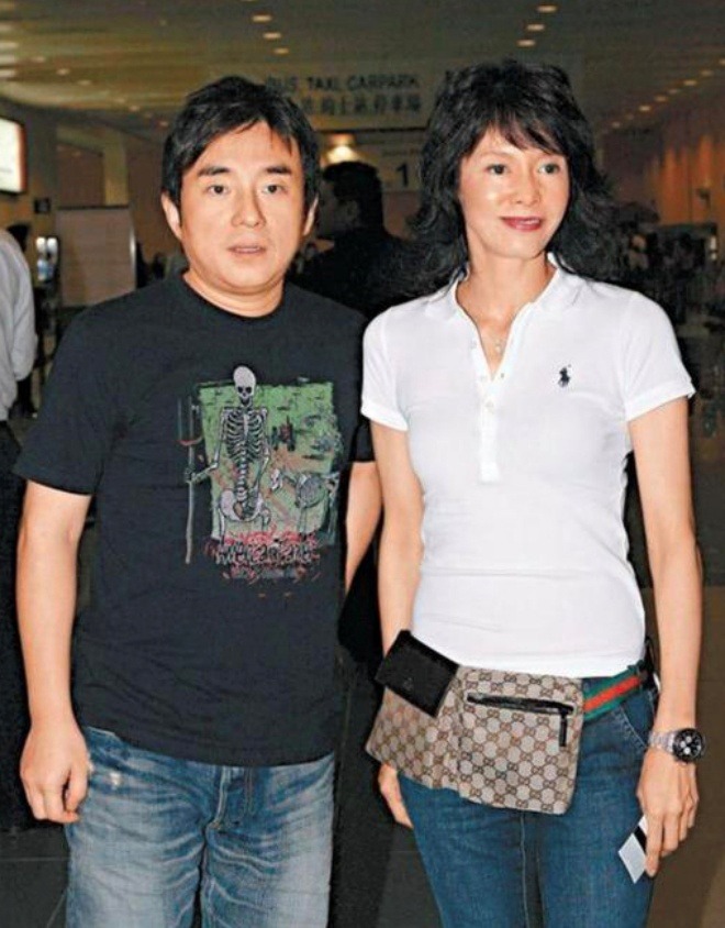 amp;#34;Quốc bảo nhan sắcamp;#34; từng tát Lưu Gia Linh, khinh Châu Tinh Trì giờ gây thất vọng, thành amp;#34;yêu quáiamp;#34; - 2