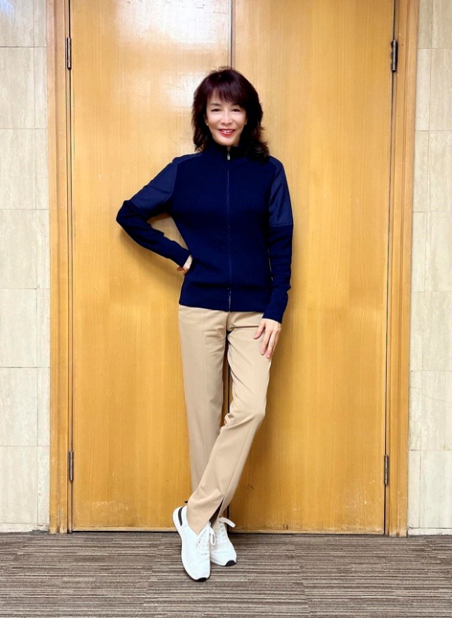 amp;#34;Quốc bảo nhan sắcamp;#34; từng tát Lưu Gia Linh, khinh Châu Tinh Trì giờ gây thất vọng, thành amp;#34;yêu quáiamp;#34; - 4