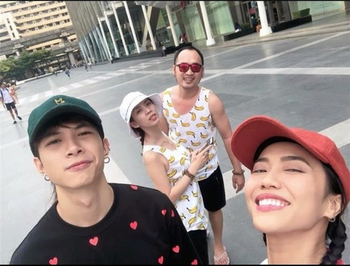 Thu Trang - Tiến Luật là những người gắn liền với cặp đôi từ ngày đầu.