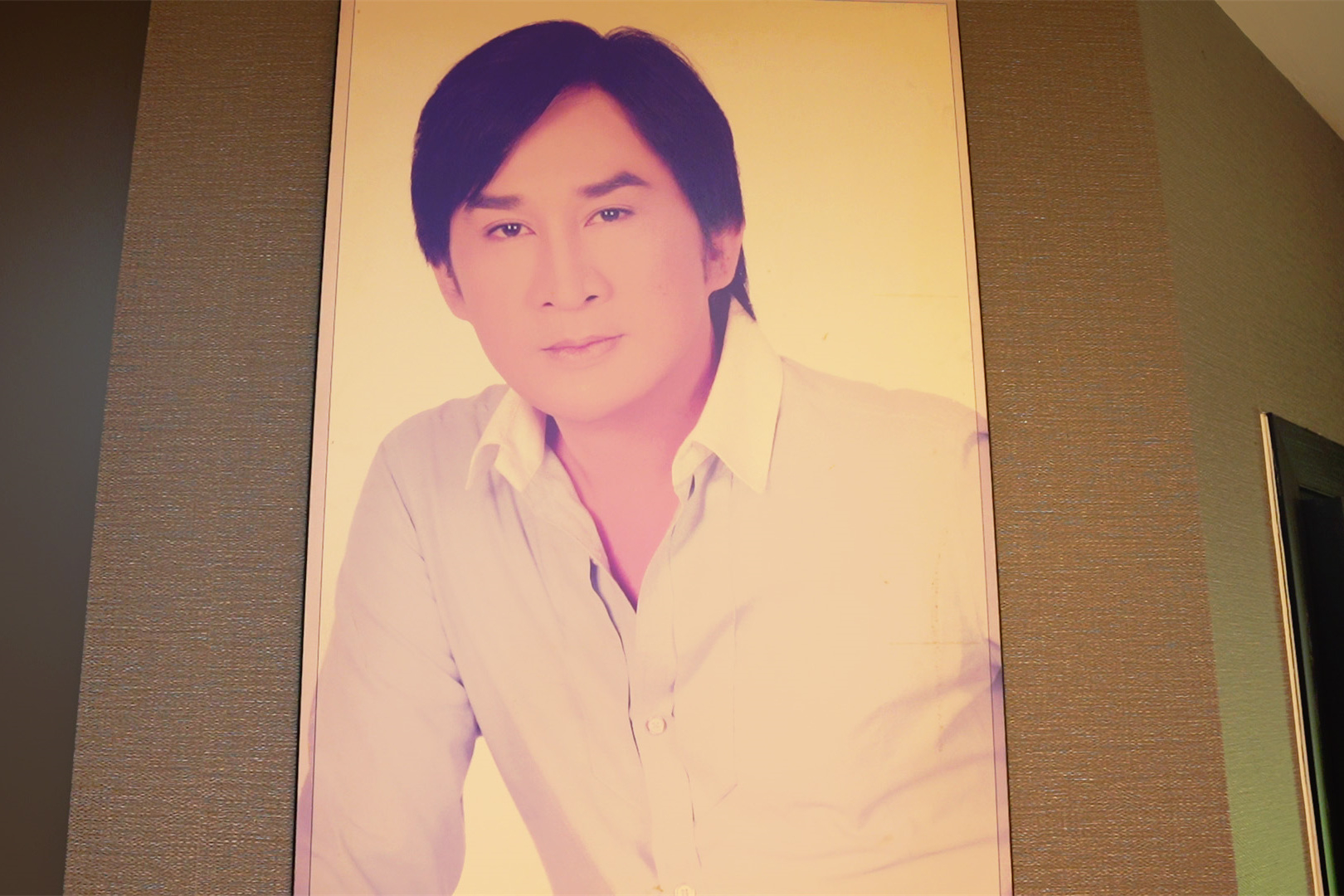 Bên trong biệt thự 300m2 của Kim Tử Long trong 